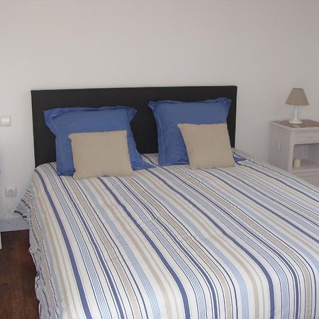 Le Vieux Castel Bed and Breakfast Goustranville Exterior foto